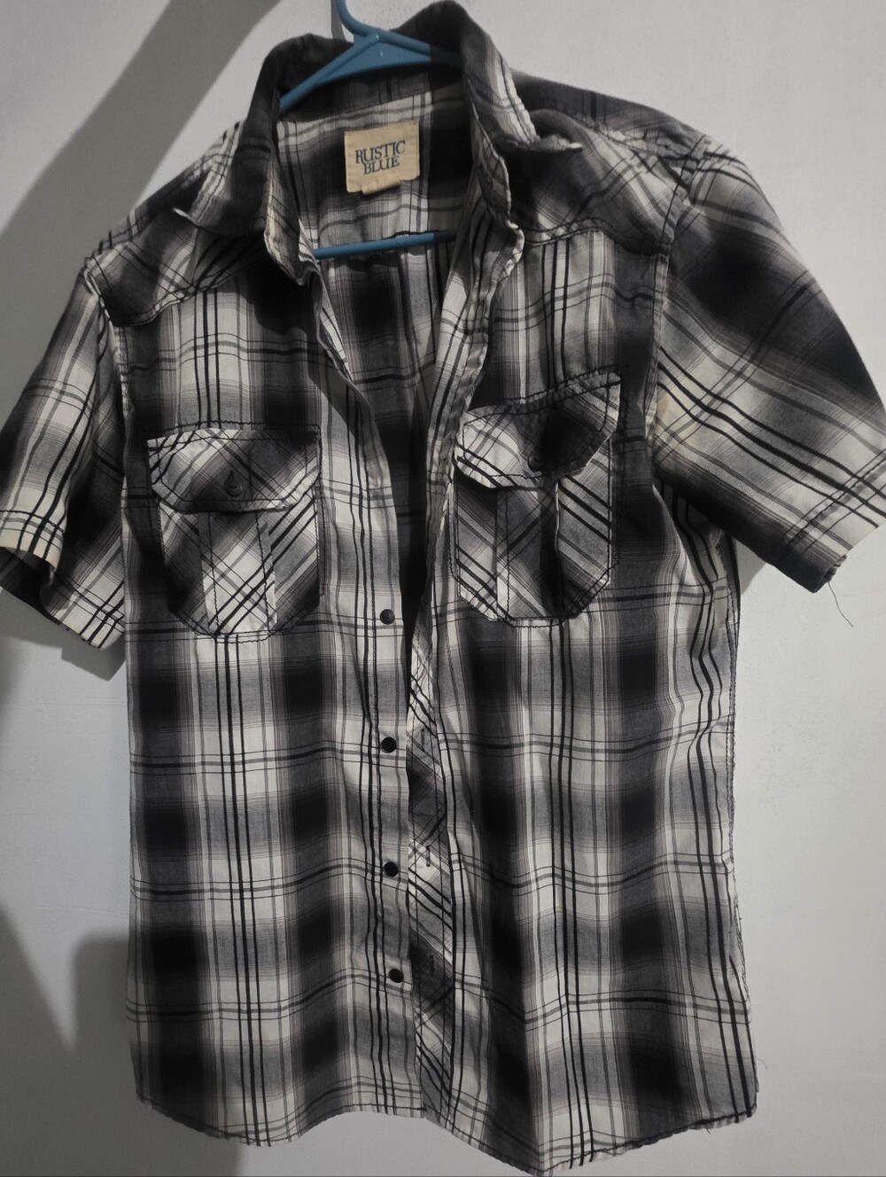 Rustic Blue Men’s Black & White Plaid Short-Sleeve Button-Down Shirt